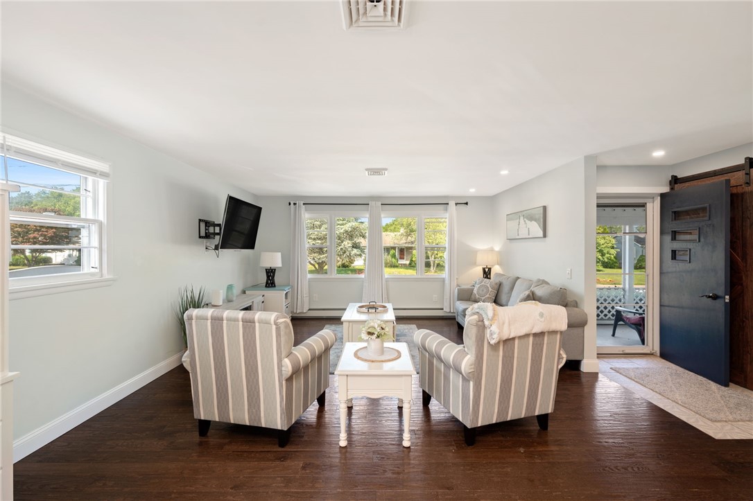 9 Woodlund Avenue