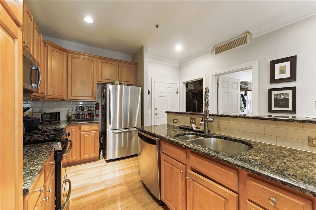 1 Wayland Avenue 102S