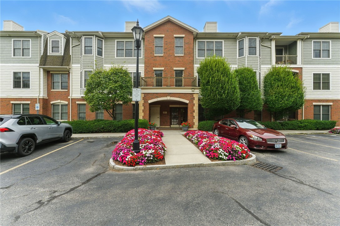 1 Wayland Avenue 102S