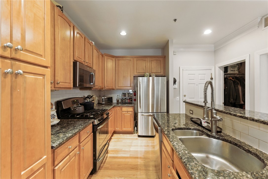1 Wayland Avenue 102S
