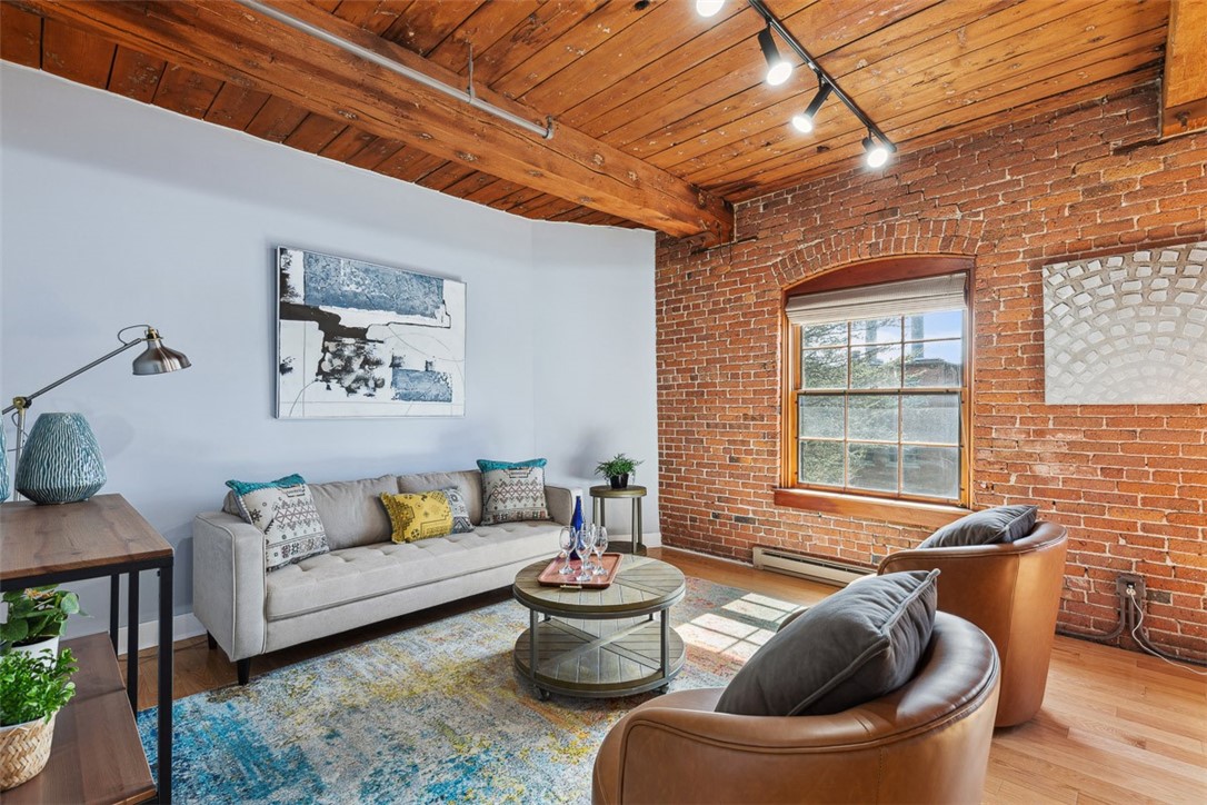 555 South Water Street 329