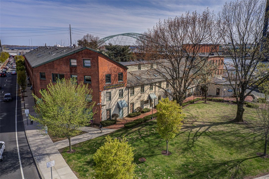 555 South Water Street 329