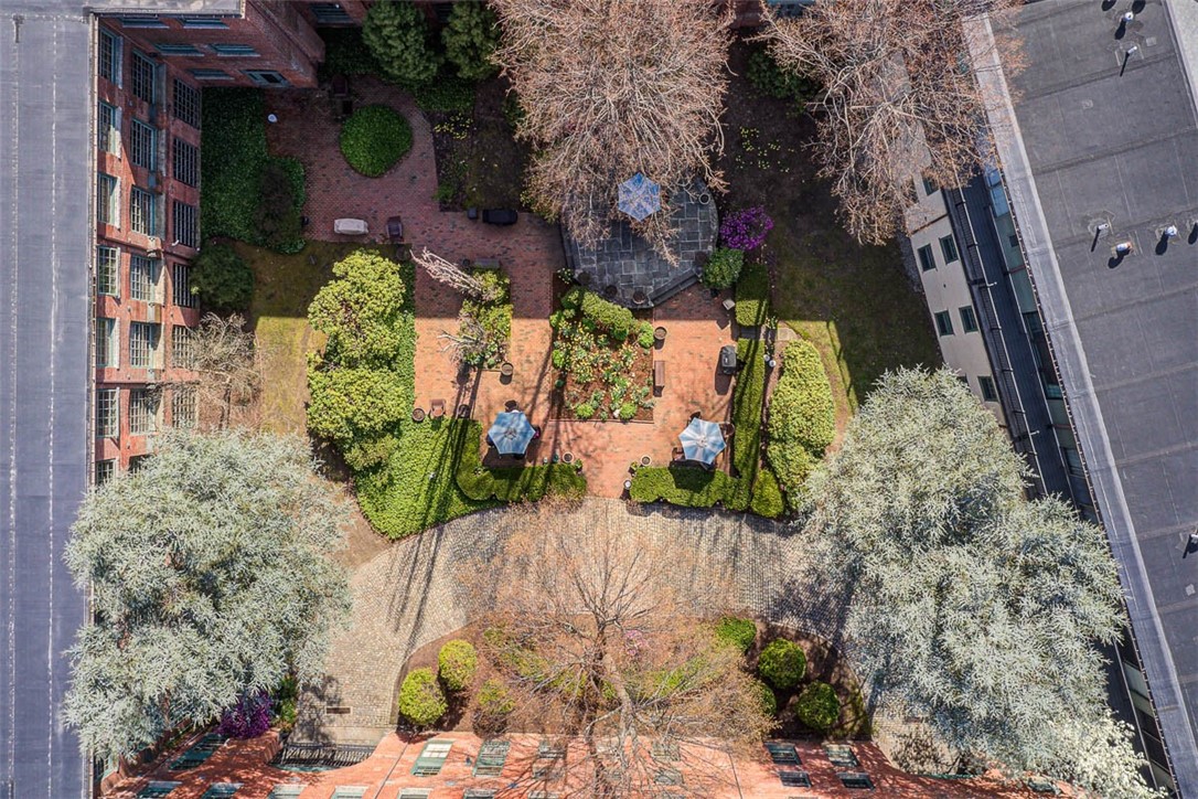 555 South Water Street 329