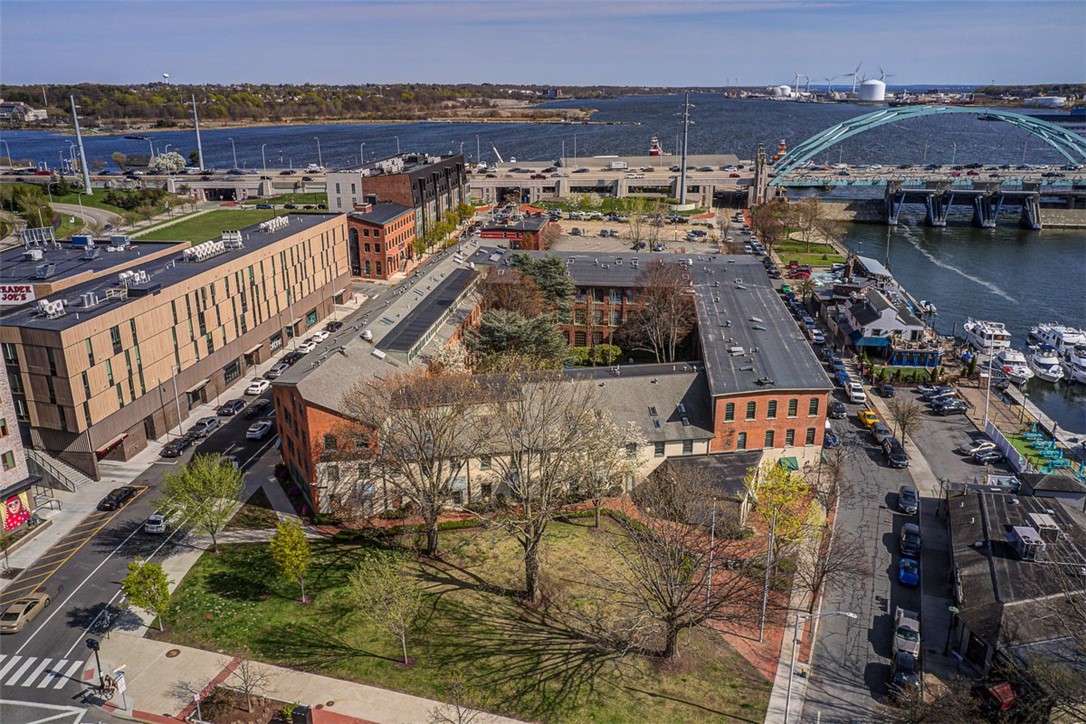 555 South Water Street 329