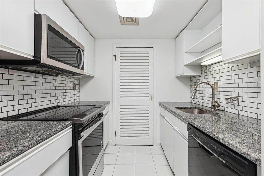 555 South Water Street 329