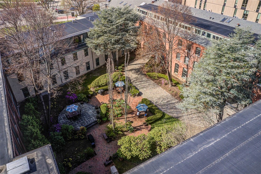 555 South Water Street 329