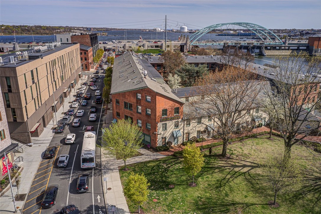 555 South Water Street 329