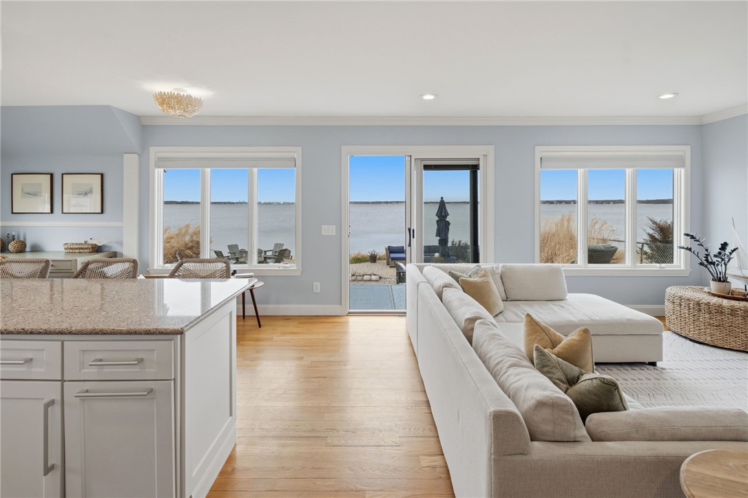 360 Shawomet Avenue