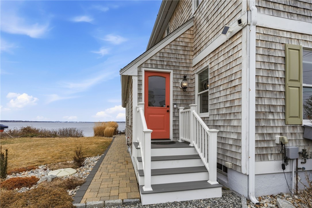 360 Shawomet Avenue
