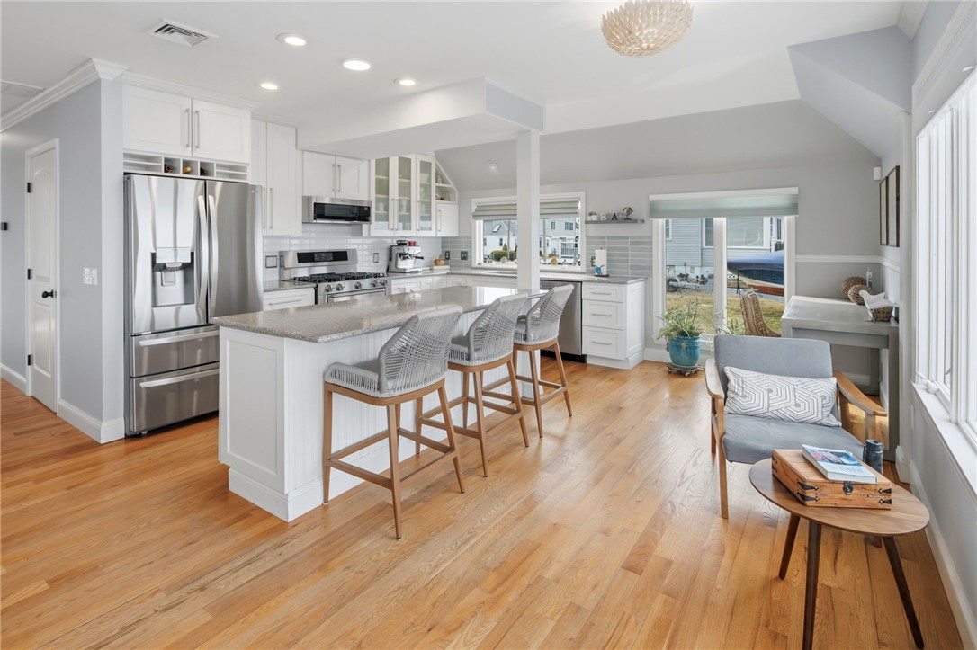 360 Shawomet Avenue