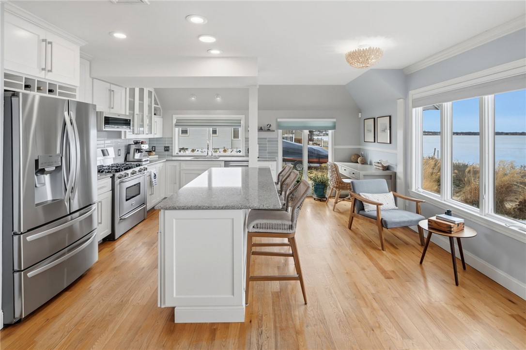 360 Shawomet Avenue