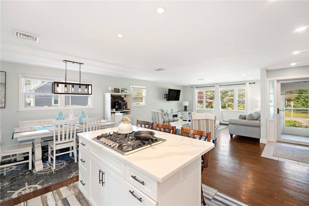 9 Woodlund Avenue