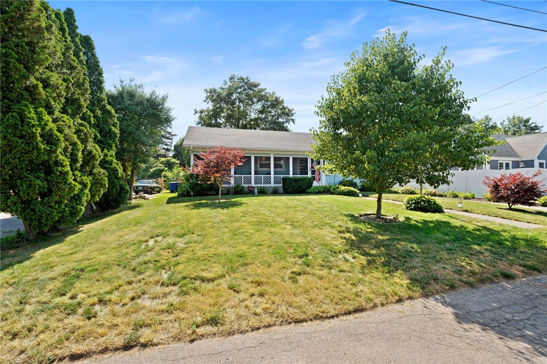 9 Woodlund Avenue
