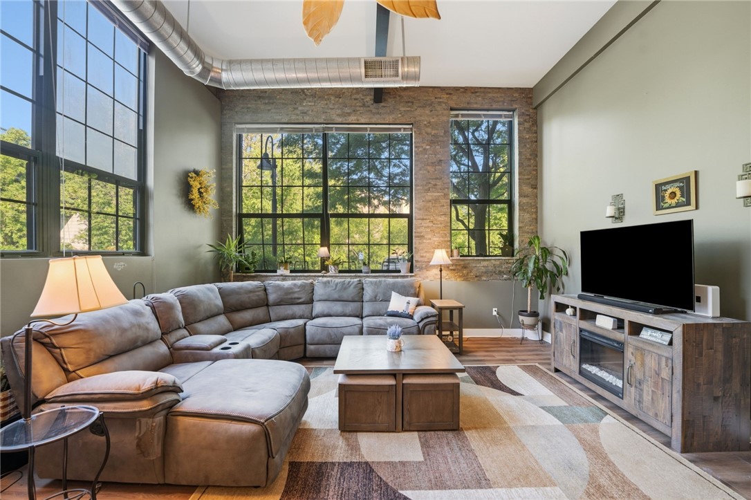 180 Allen Street 101