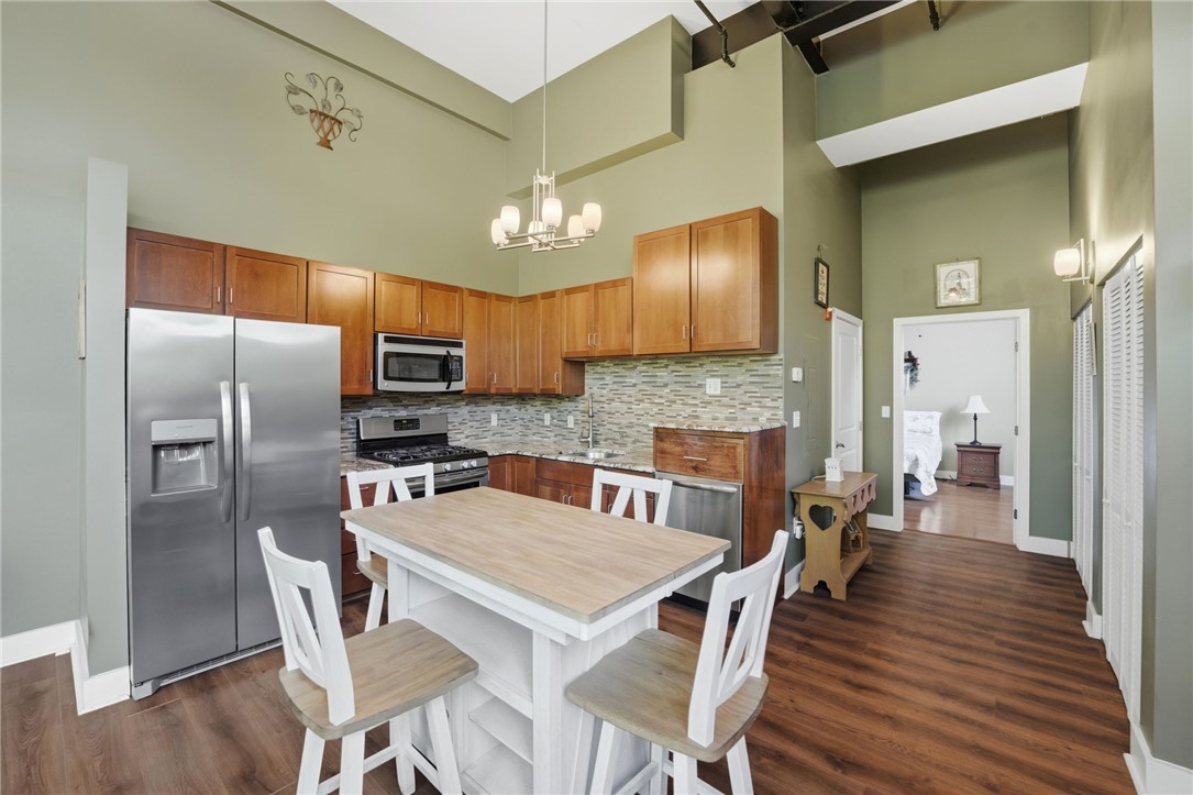180 Allen Street 101