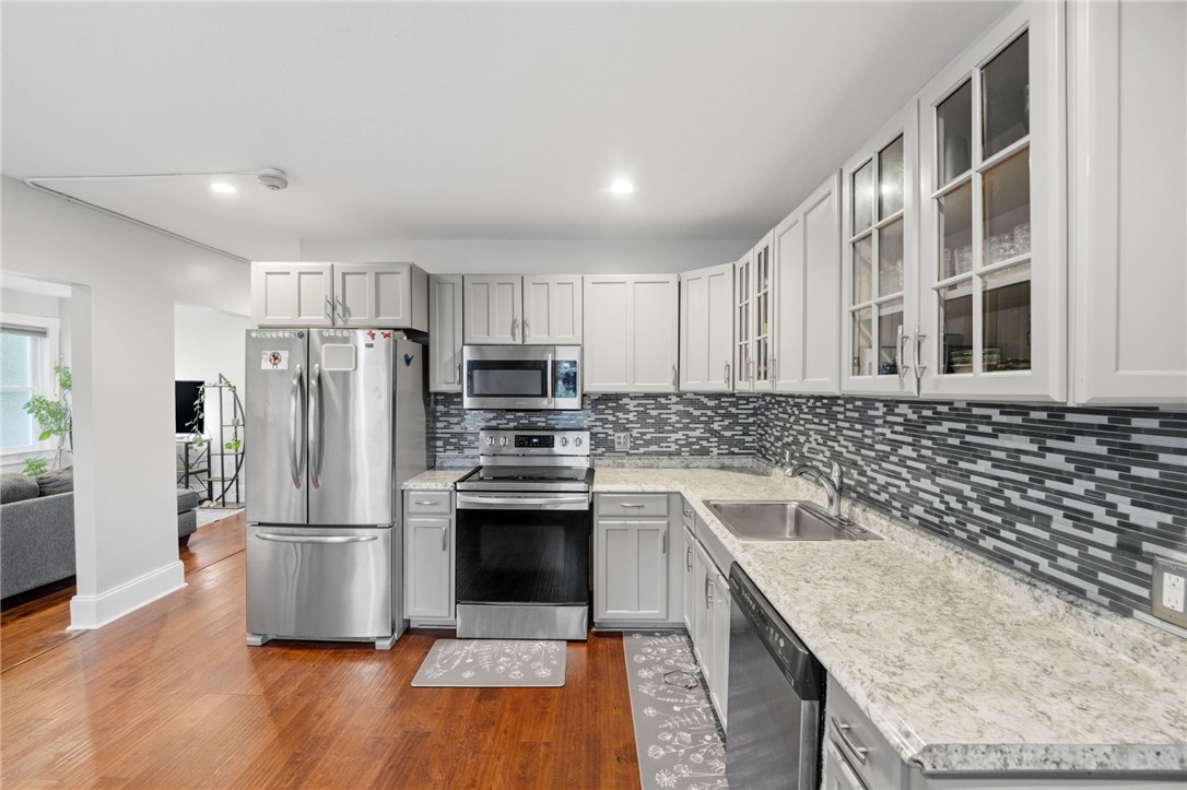 736 Social Street 1R