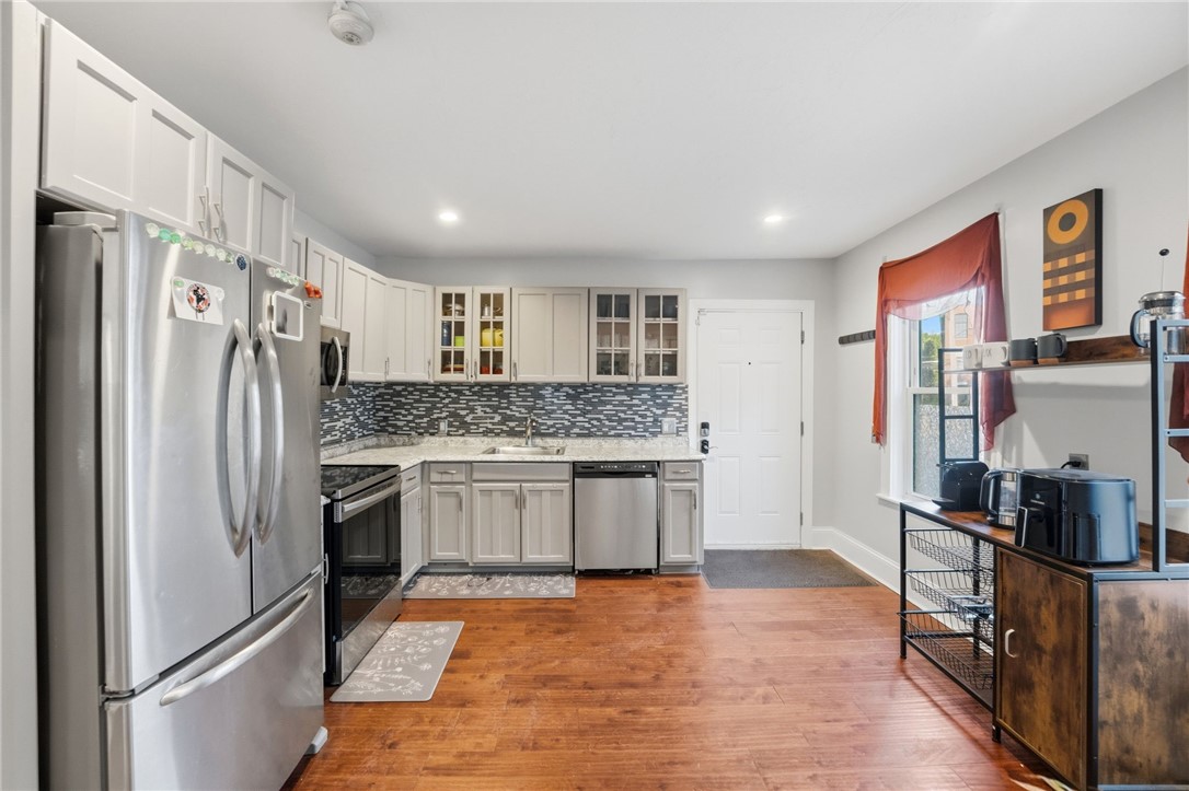736 Social Street 1R