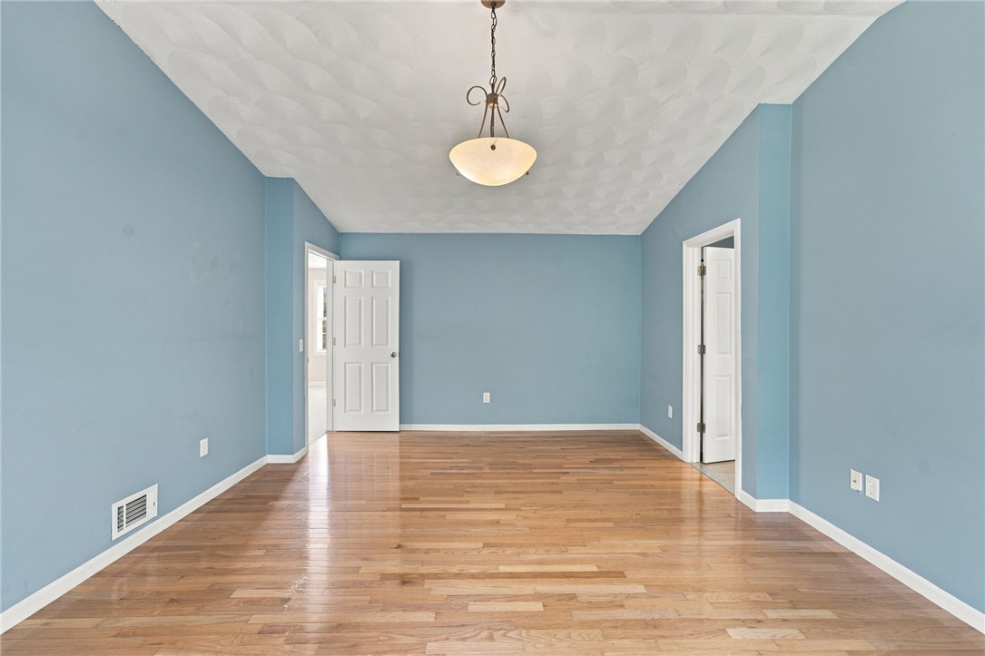 394 Westmoreland Lane