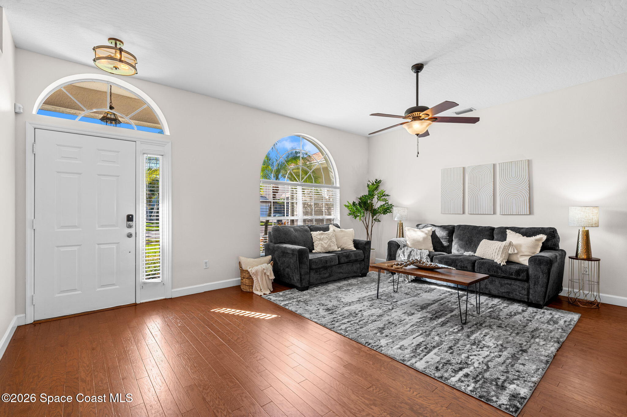 1010 Pelican Lane