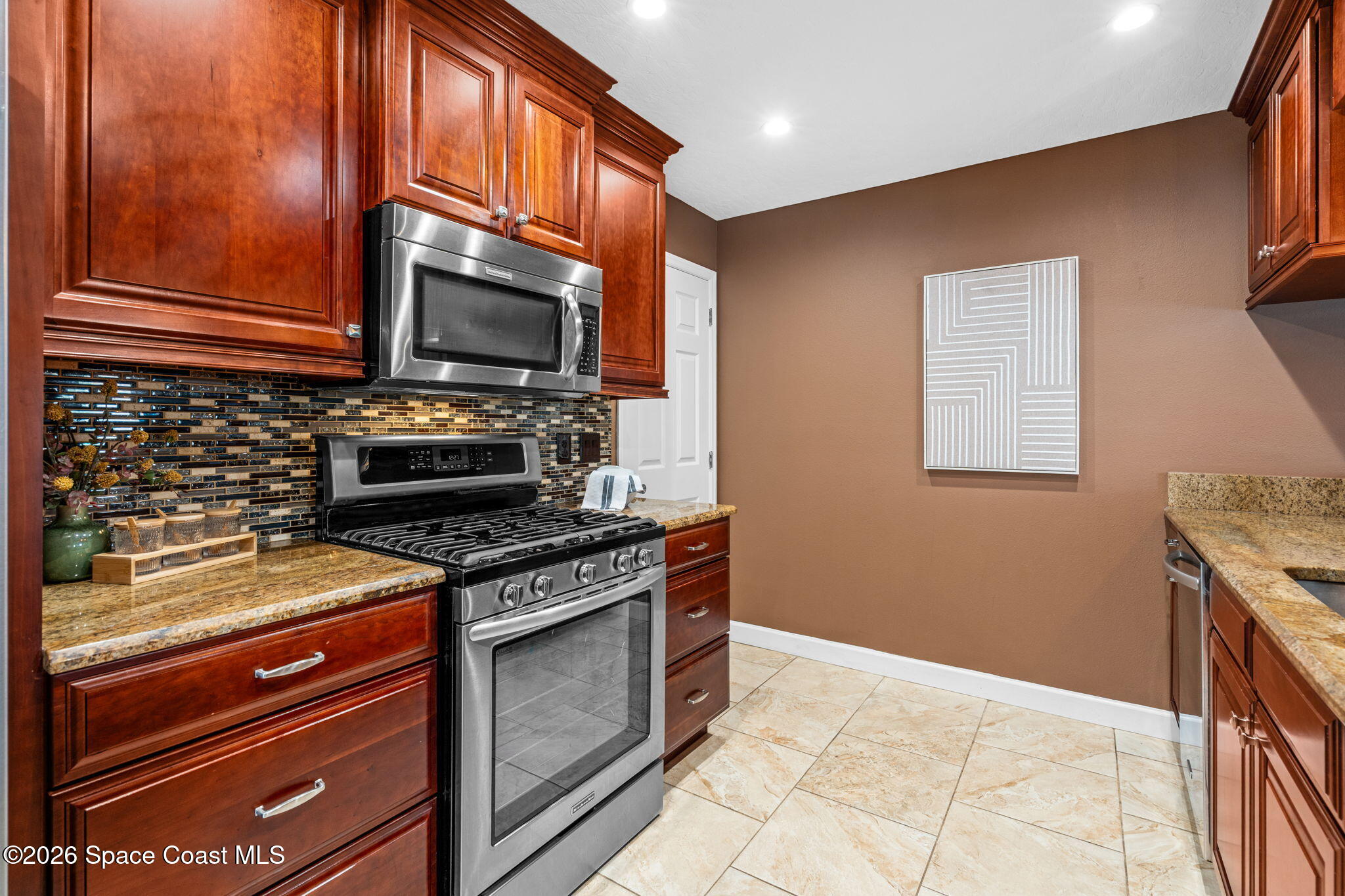 1010 Pelican Lane