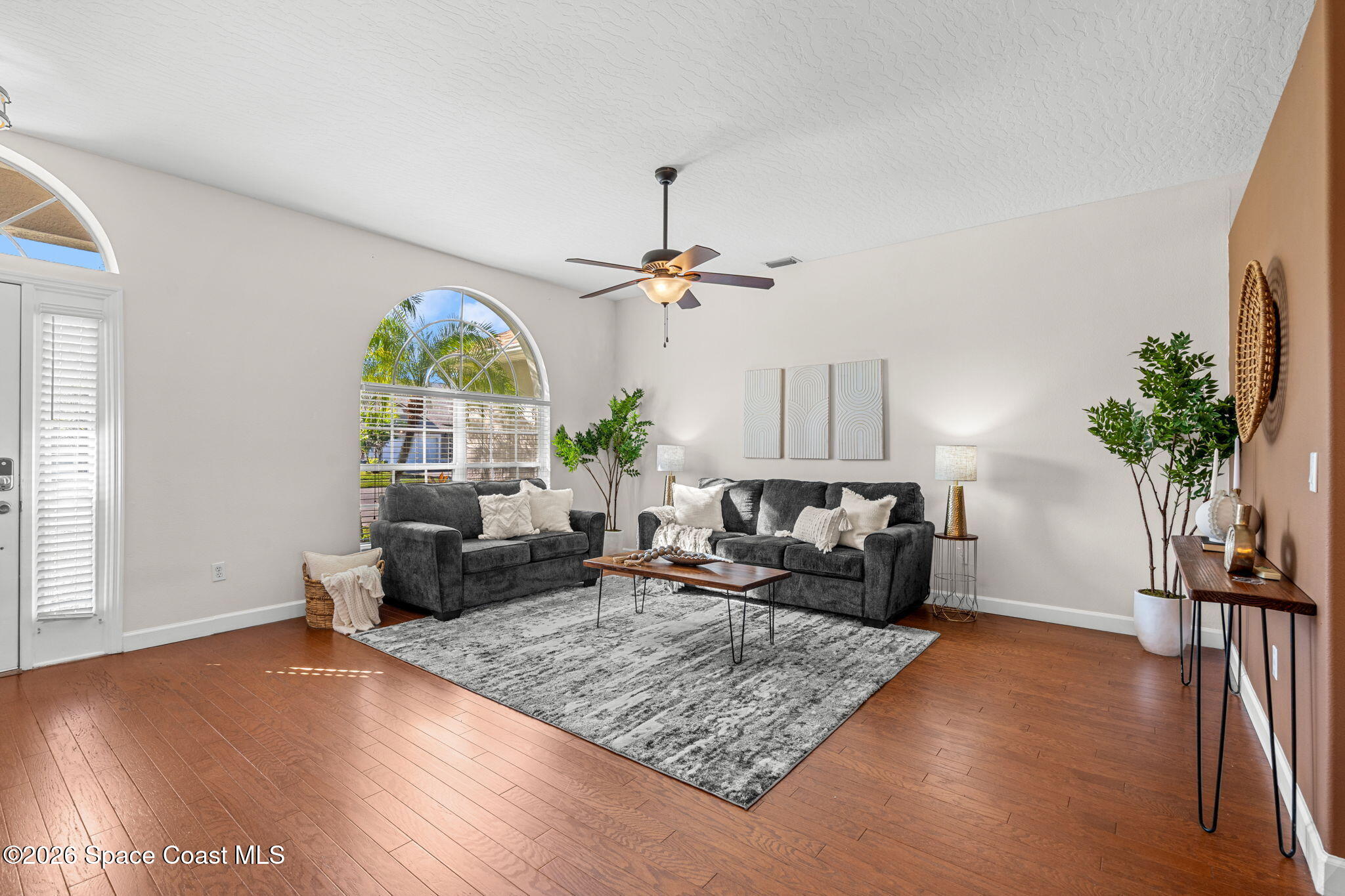 1010 Pelican Lane