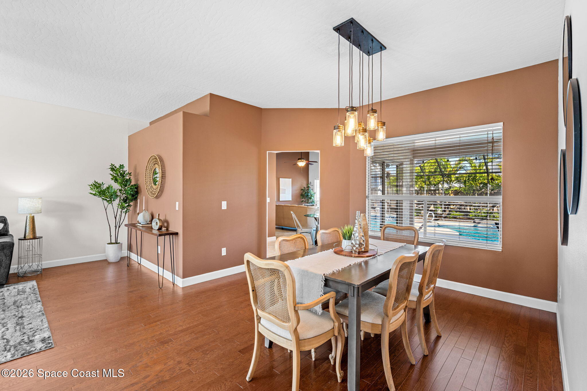 1010 Pelican Lane