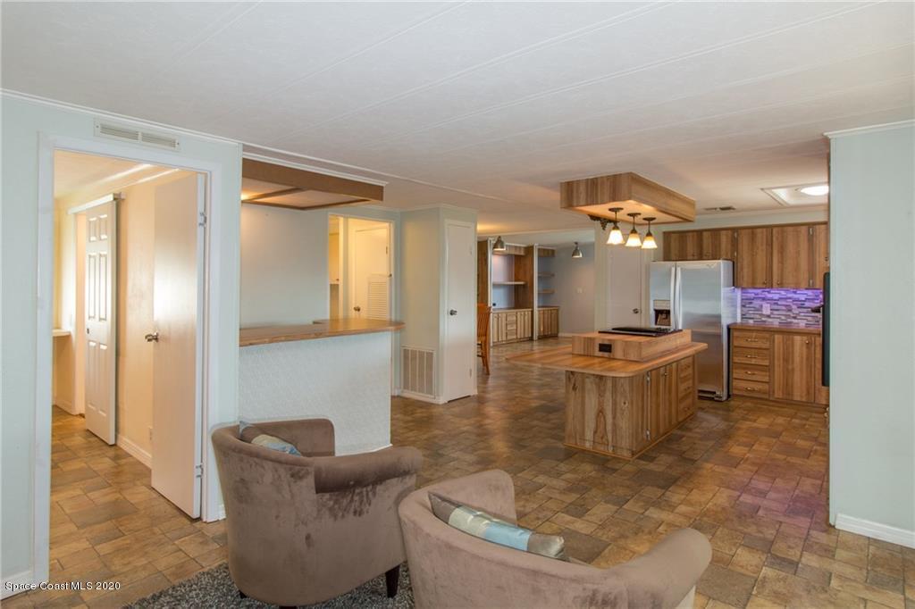 701 Hyacinth Circle