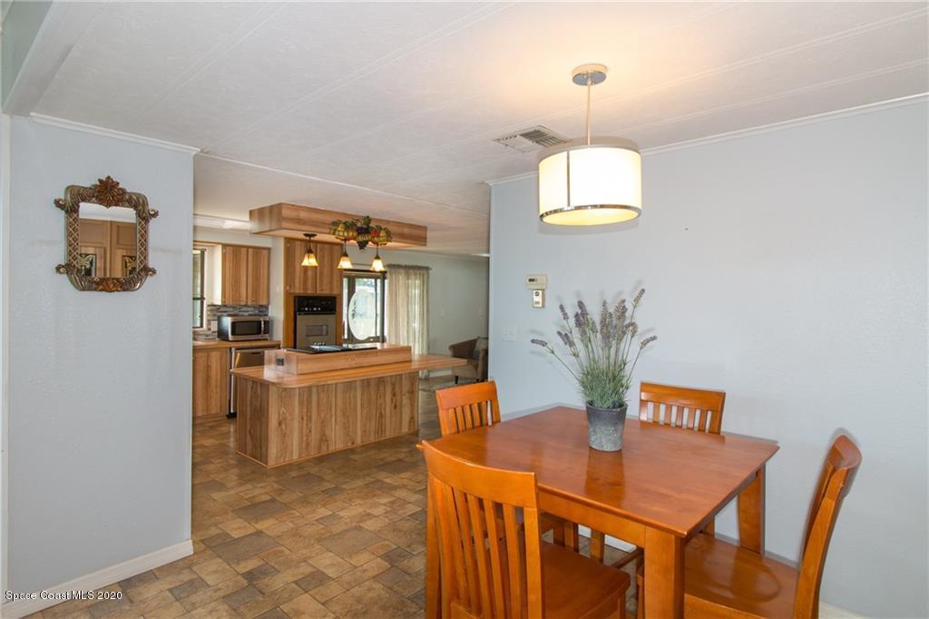 701 Hyacinth Circle