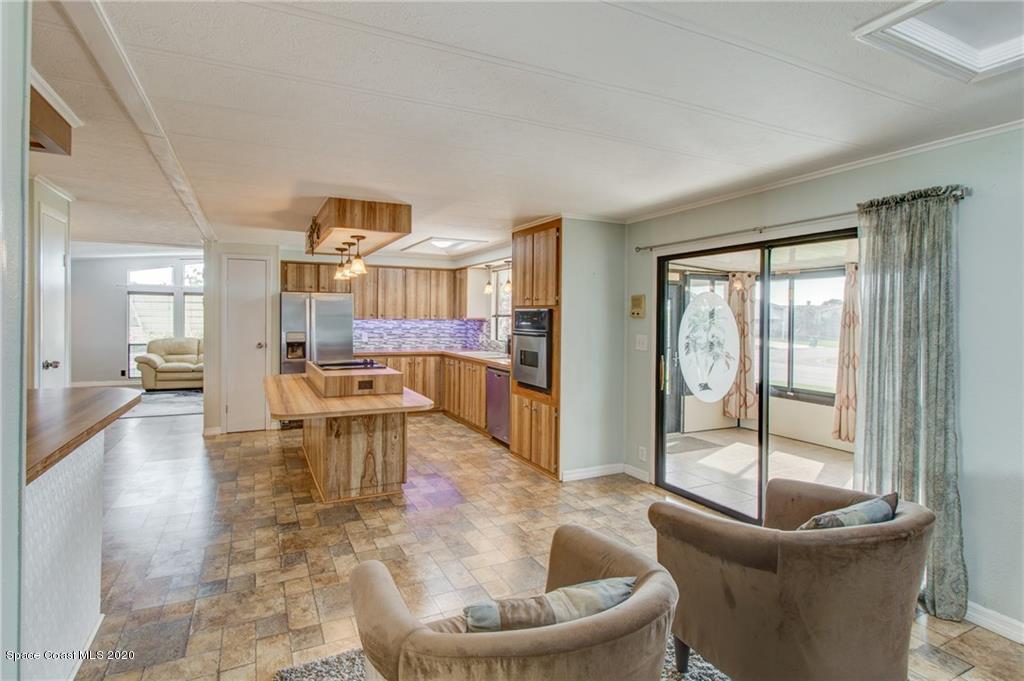 701 Hyacinth Circle