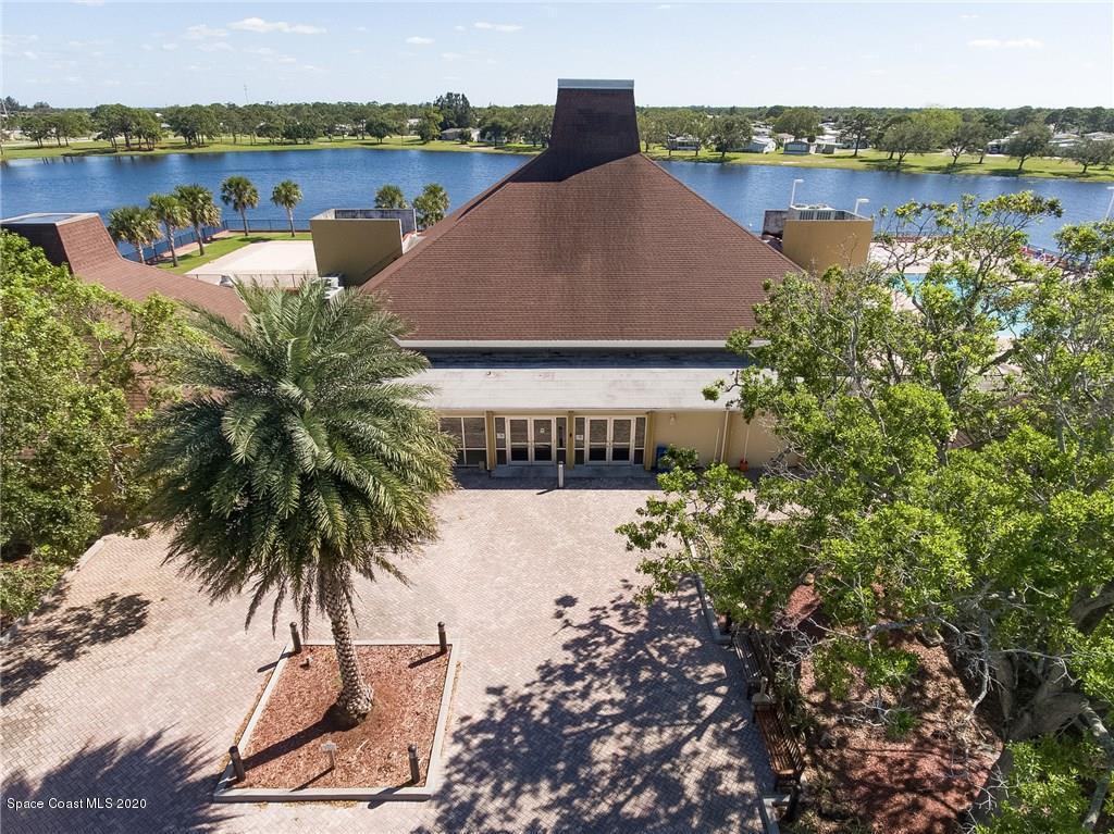701 Hyacinth Circle