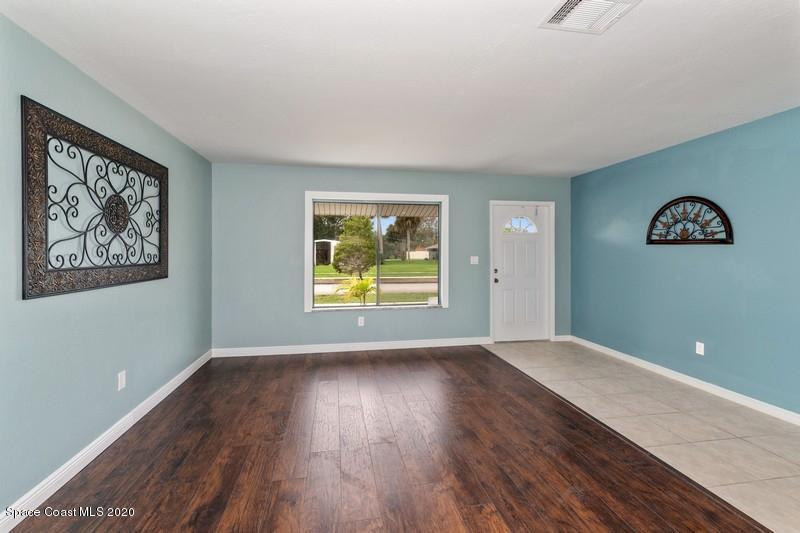 955 Schumann Drive