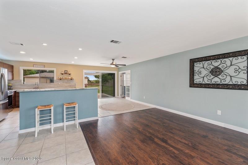 955 Schumann Drive
