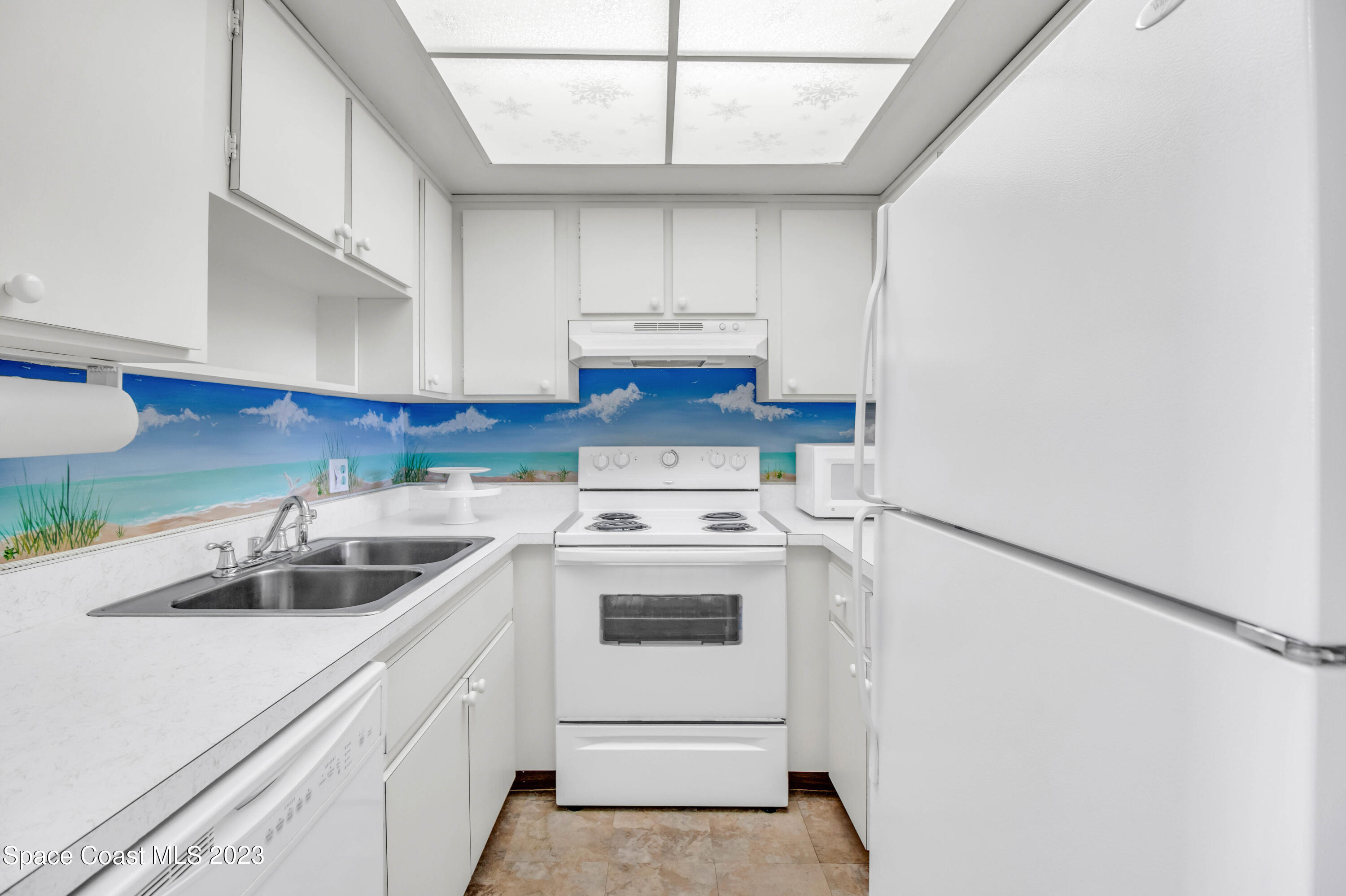 171 N Atlantic Avenue 32