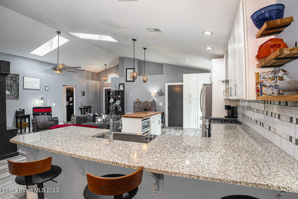 6612 Fawn Ridge Drive