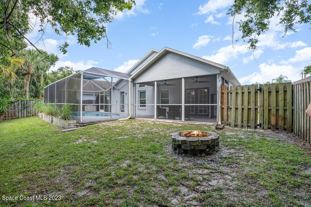 6612 Fawn Ridge Drive