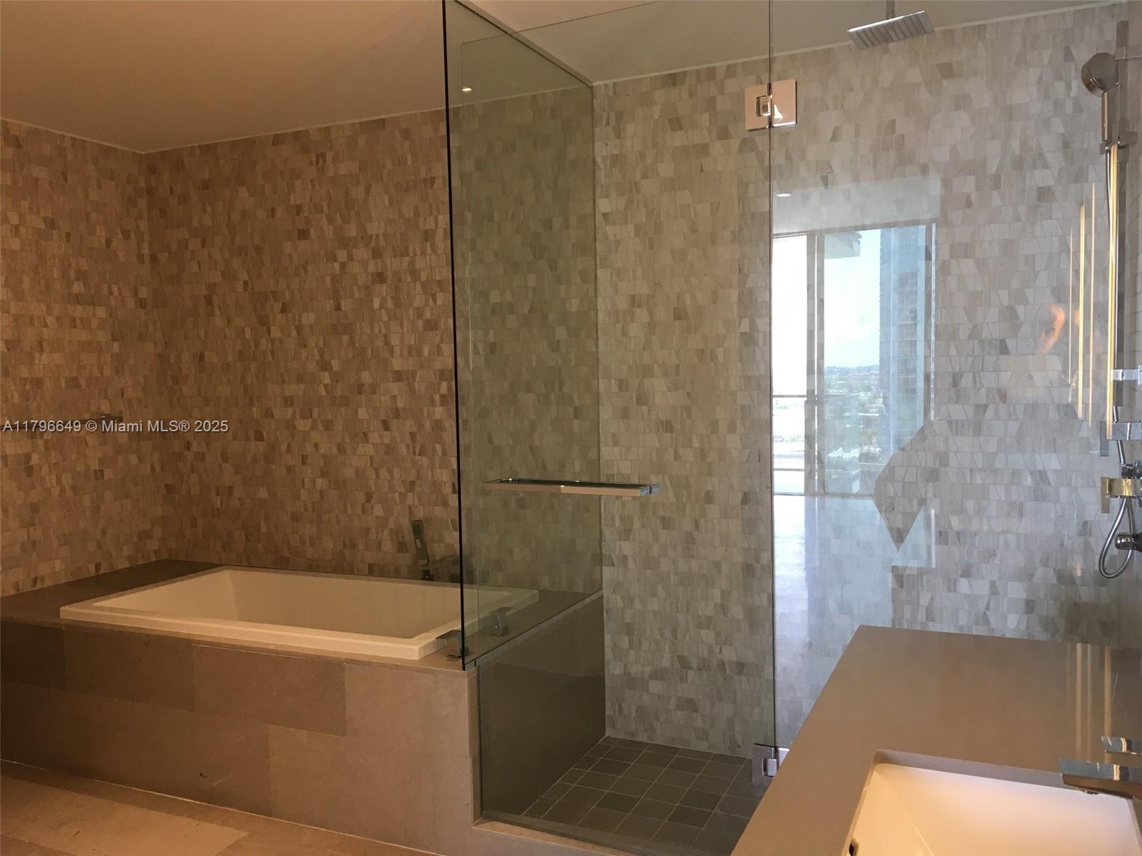 68 SE 6th St # 1210