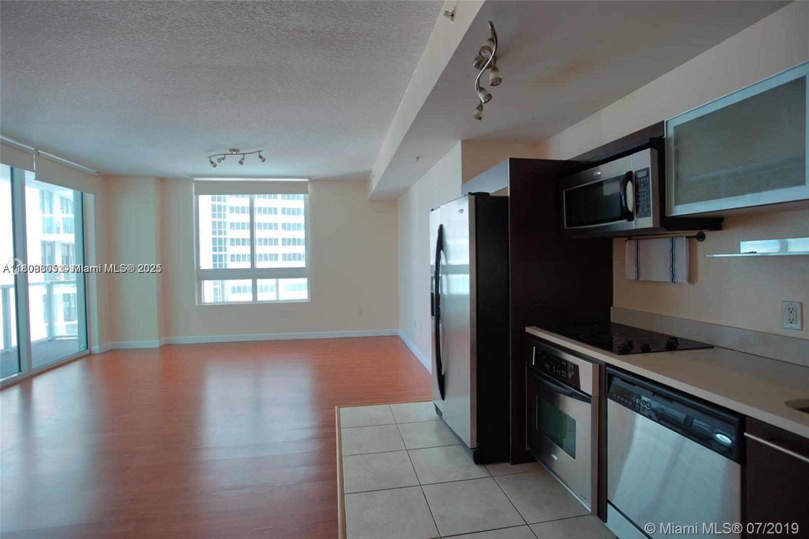 1900 N Bayshore Dr # 2005
