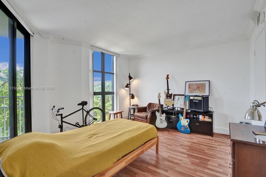 2000 Towerside Ter # 604