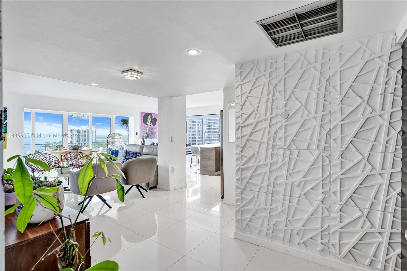 11111 Biscayne Blvd # 19G