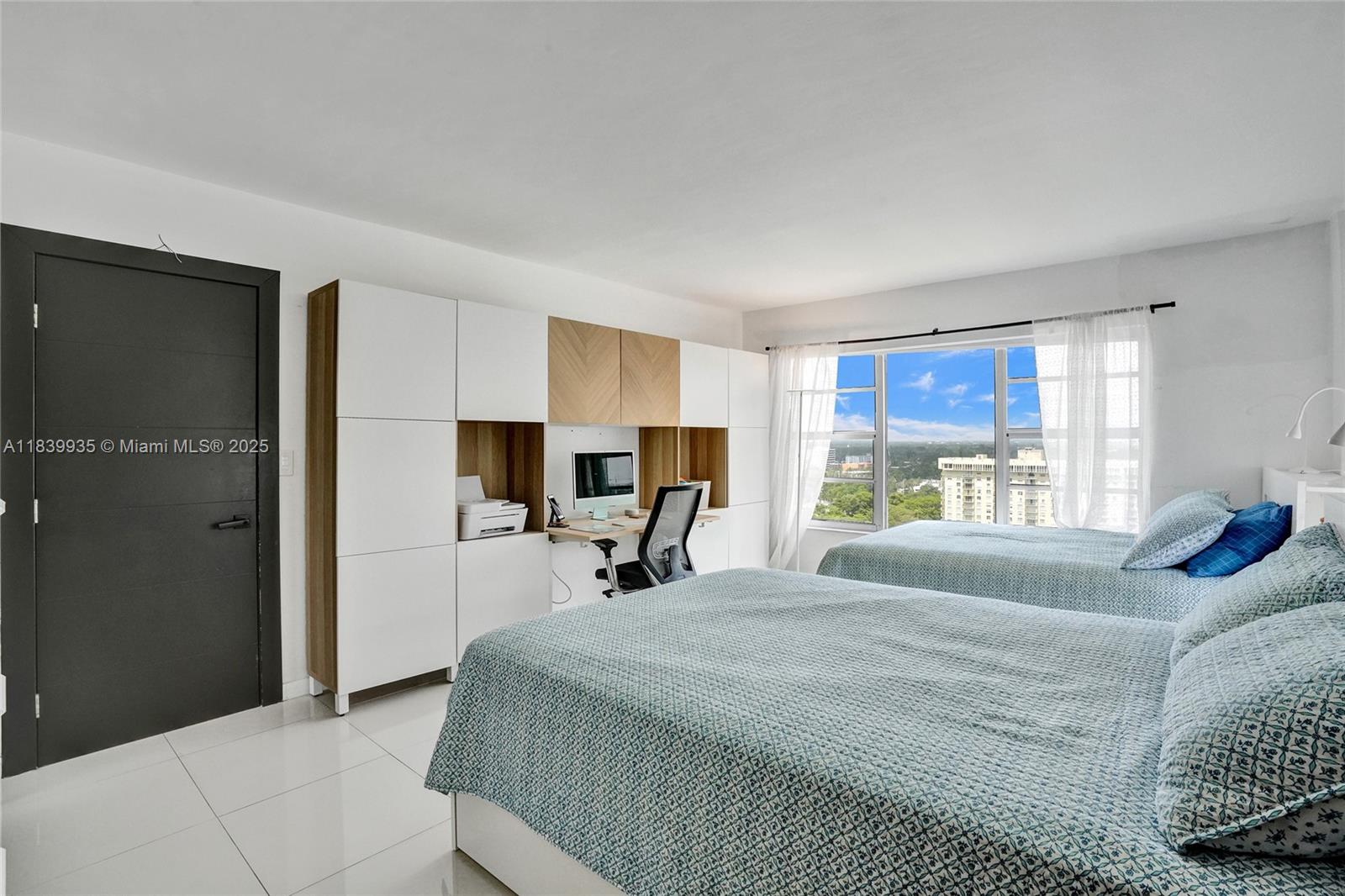 11111 Biscayne Blvd # 19G