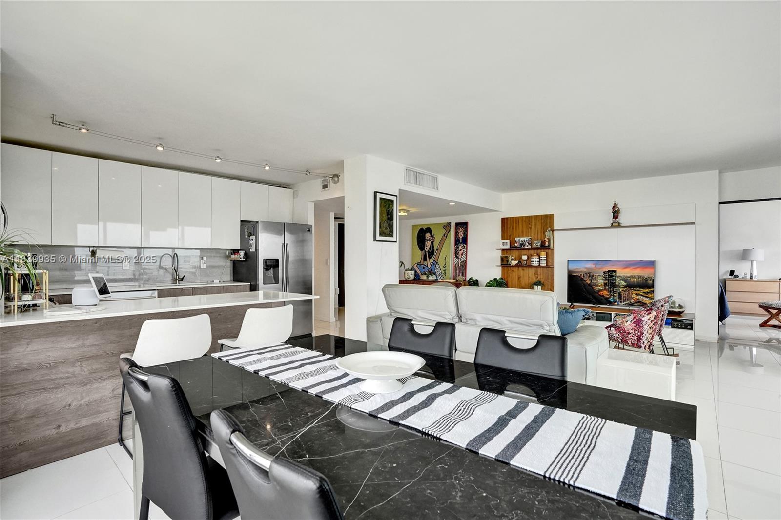 11111 Biscayne Blvd # 19G