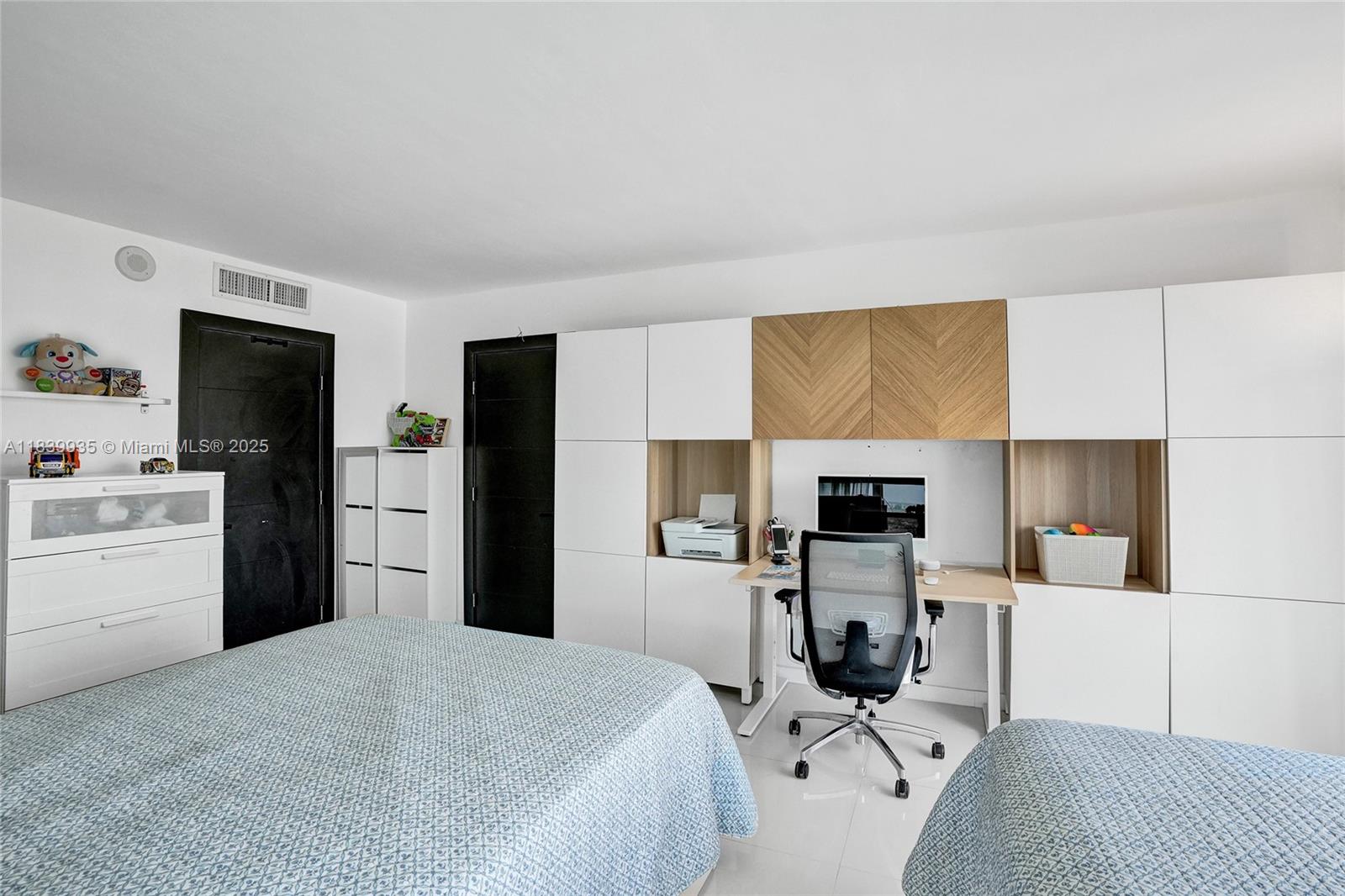 11111 Biscayne Blvd # 19G