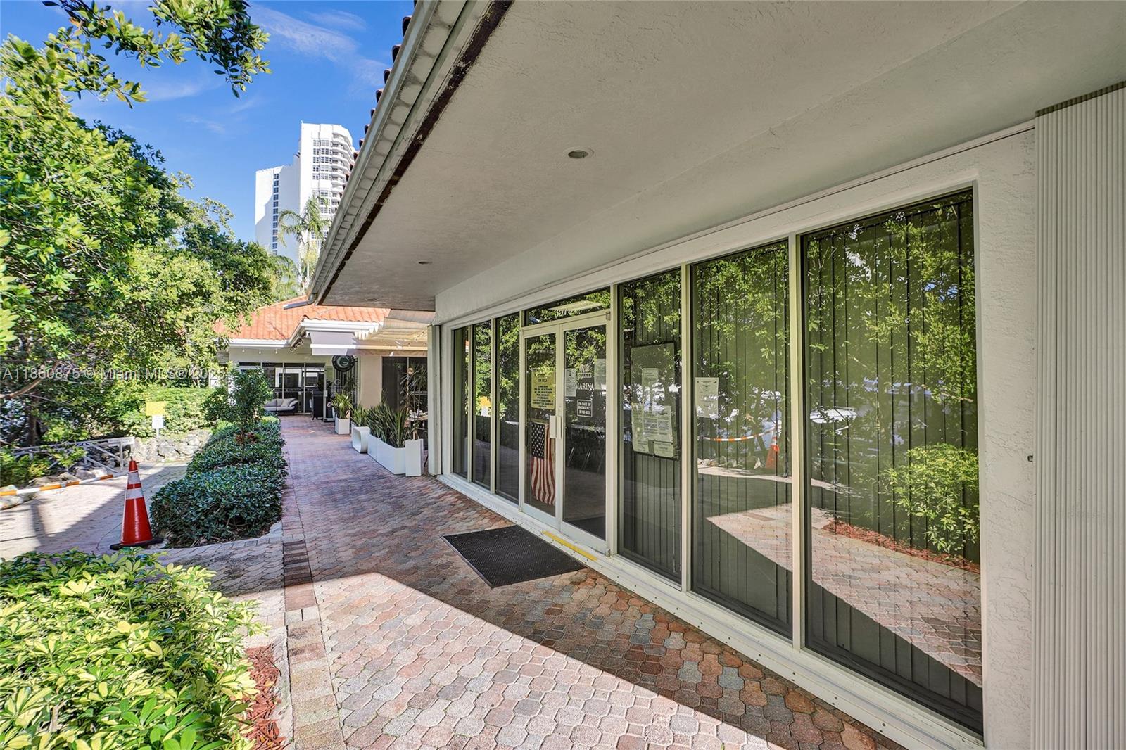 3400 NE 192nd St Unit: PH11