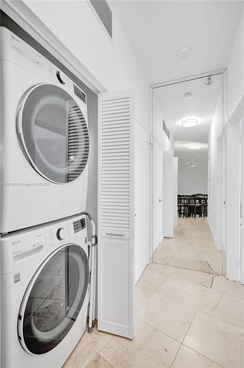 3400 NE 192nd St Unit: PH11