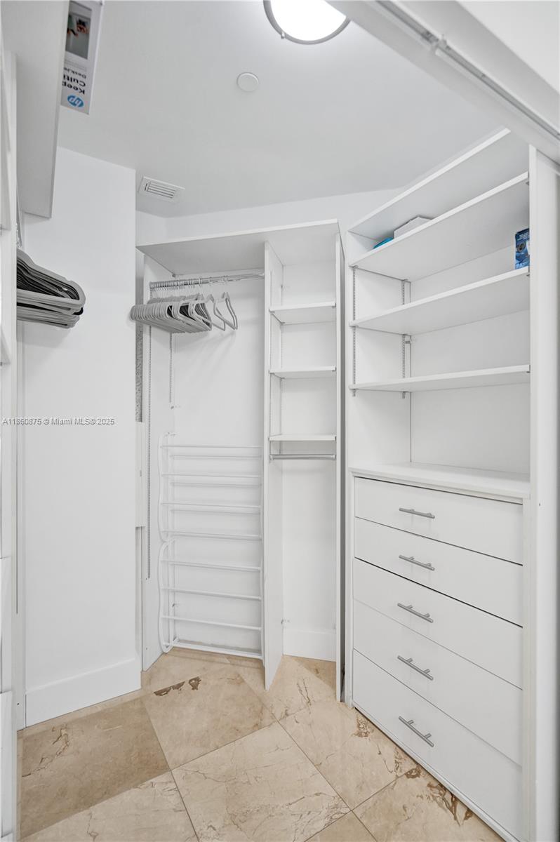 3400 NE 192nd St Unit: PH11