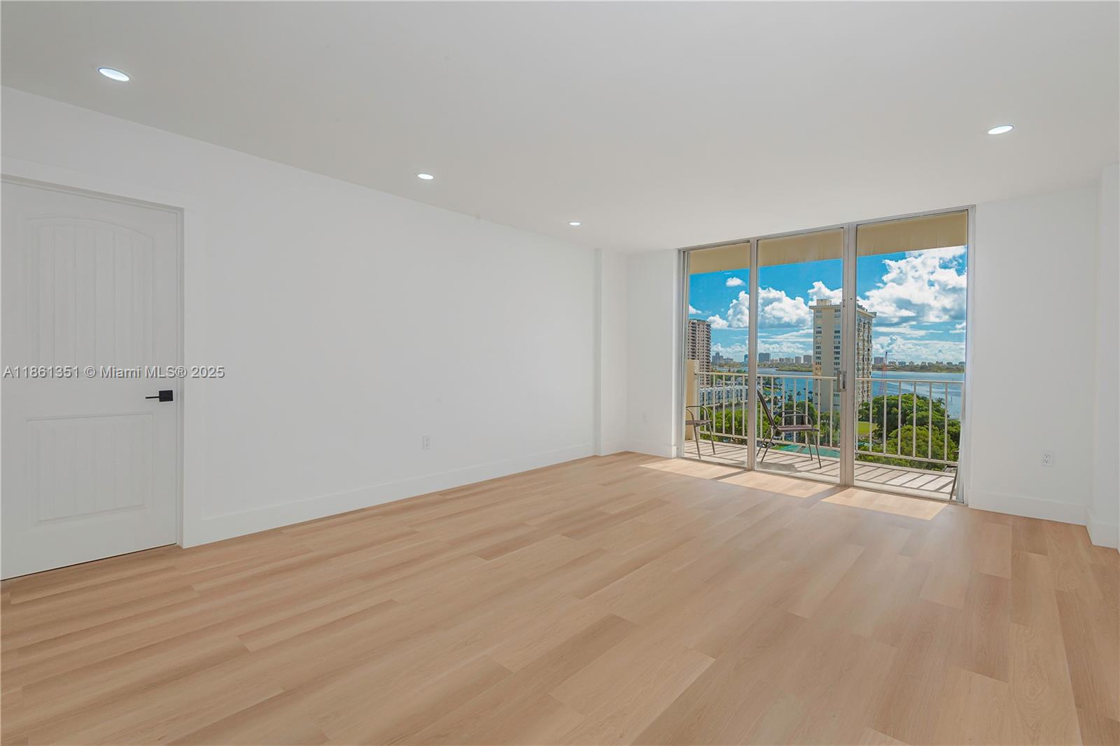 11111 Biscayne Blvd # 11G