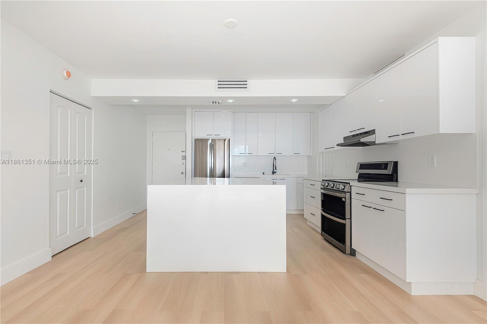 11111 Biscayne Blvd # 11G