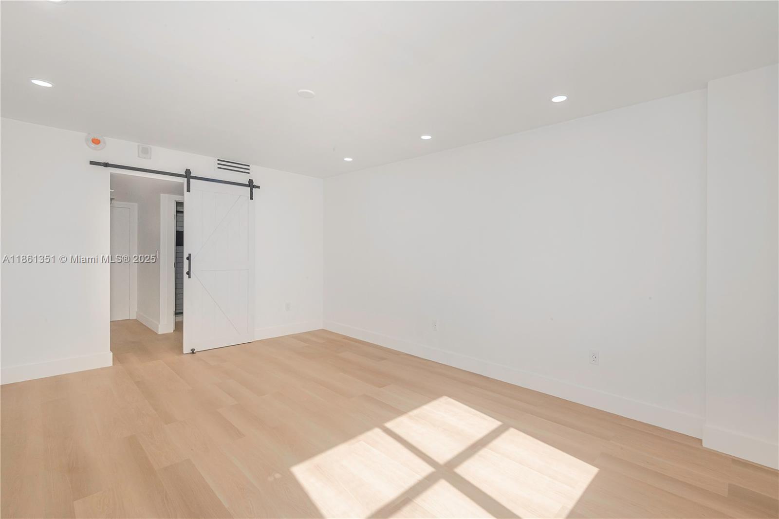 11111 Biscayne Blvd # 11G