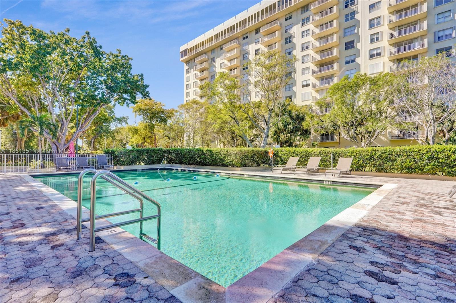 11111 Biscayne Blvd # 11G
