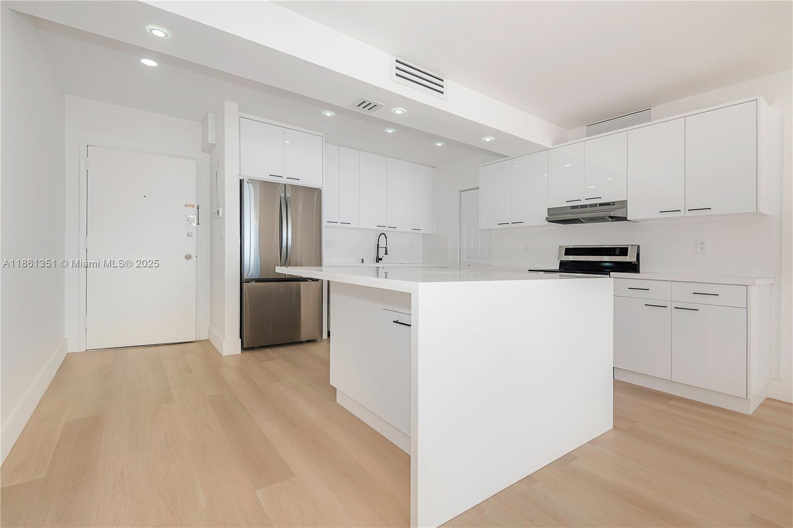 11111 Biscayne Blvd # 11G